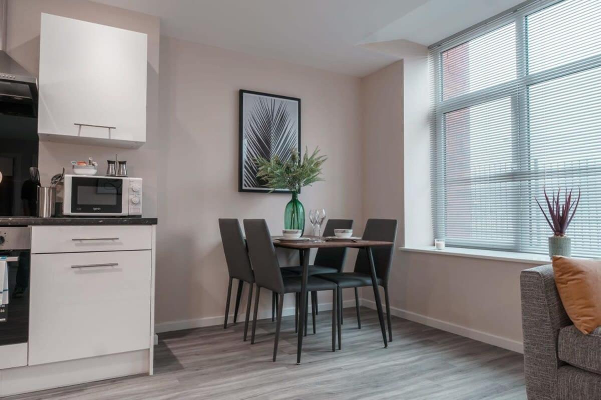 Contemporary 2 Bed Manchester Apartment - Sleeps 4 Exterior foto